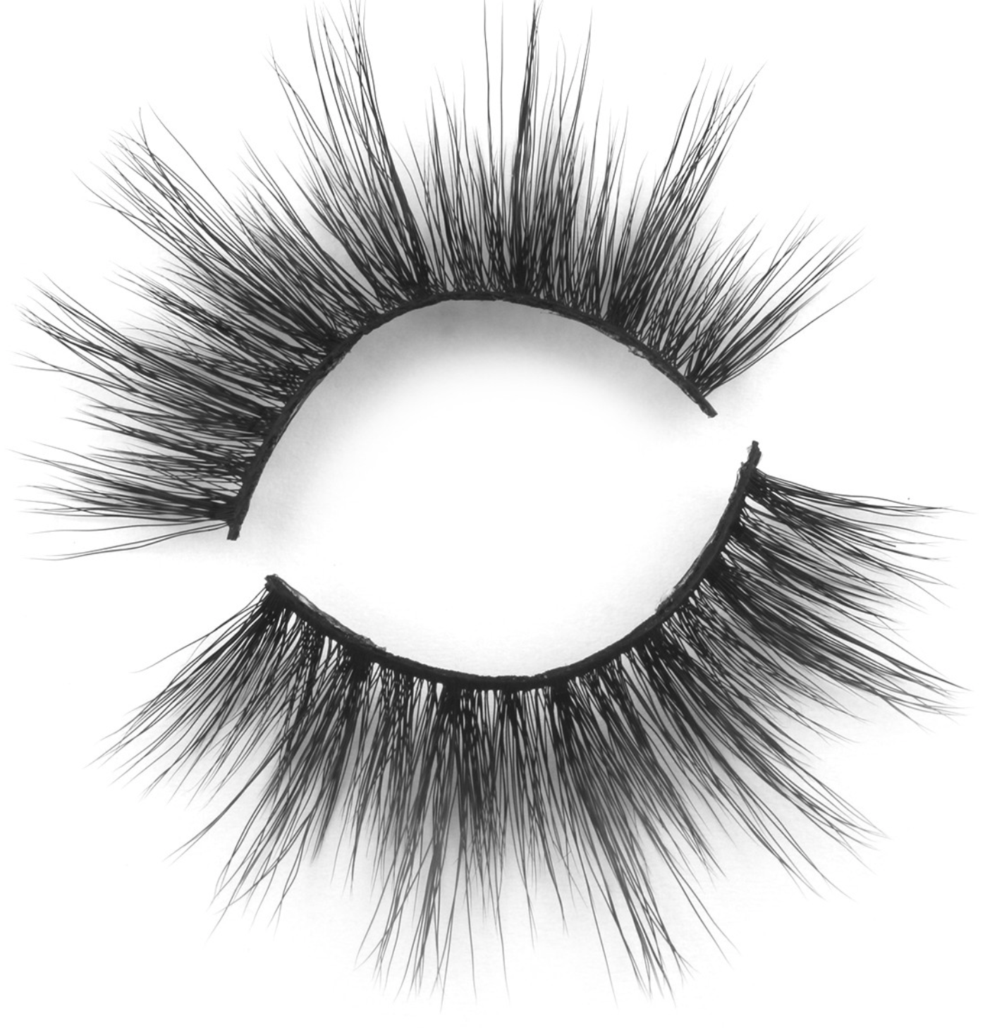 The LA Lash Kit by Ashley Kennedy. Luxury Lashes. Clean Beauty.